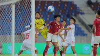 Momen Gelandang Timnas Indonesia U-22 Kena Roasting Pelatih Persis Gara-Gara Dapat Kartu Merah di SEA Games 2025
