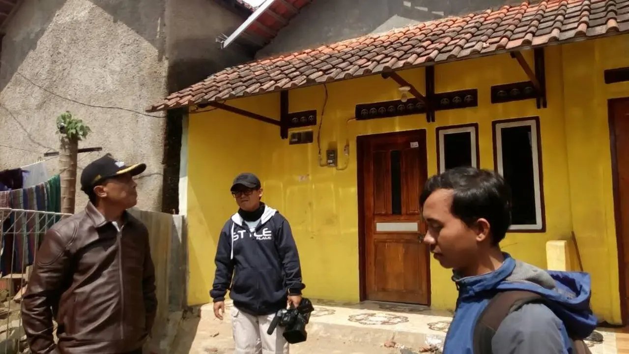 Rumah bomber Kampung Melayu, Ahmad Sukri, di Garut, Jawa Barat.