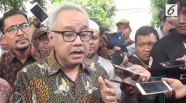 Keluarga Abu Bakar Baasyir menagih pembebasan tanpa syarat. Hingga saat ini Abu Bakar Baasyir batal dibebaskan dari penjara.