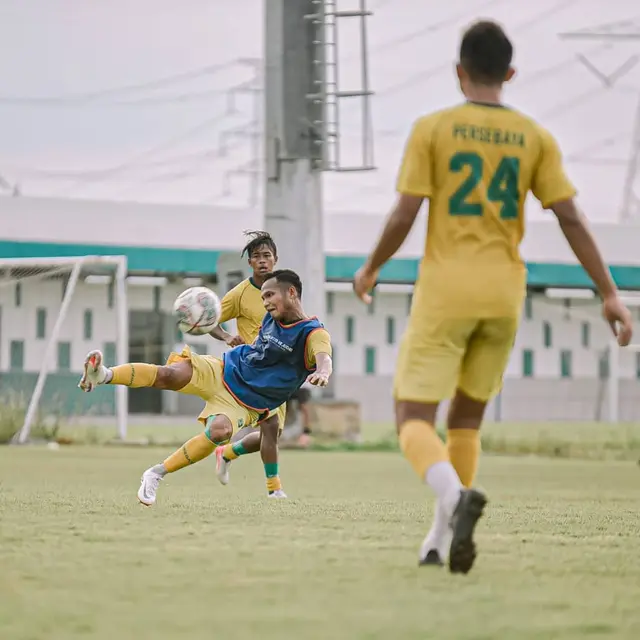 6 Potret Latihan Tim Persebaya, Persiapan Jelang Seri Keempat BRI Liga 1