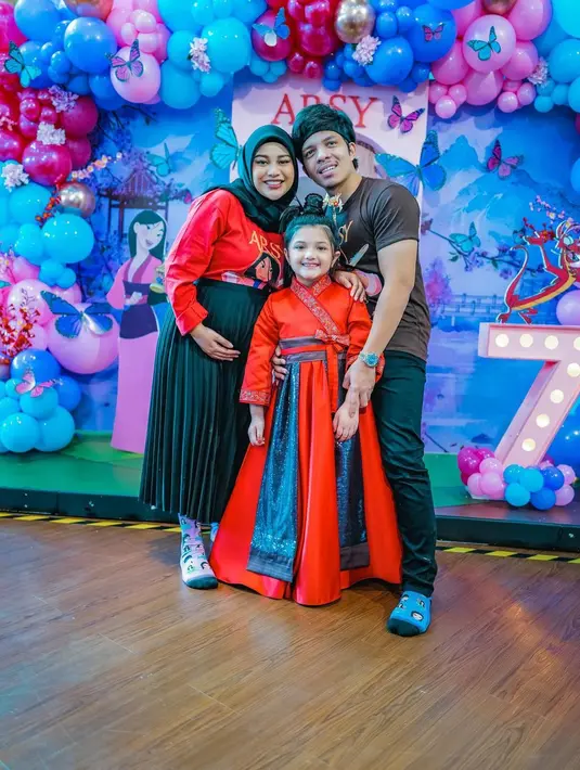 Ultah Arsy ke-7 (Instagram/ananghijau)