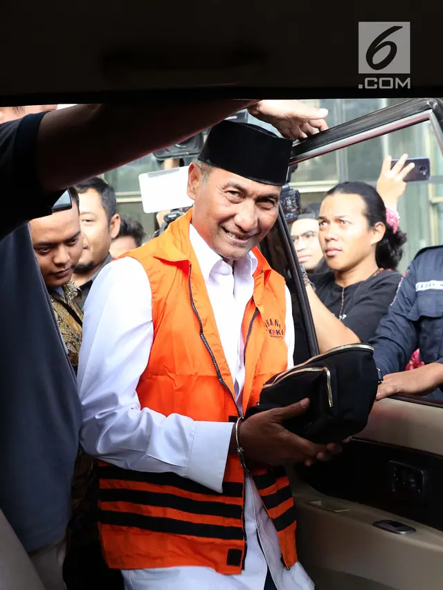 Dugaan Suap Pengisian Jabatan, Bupati Kudus Ditahan KPK