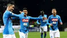 Pemain Napoli, Jose Callejon berselebrasi setelah mencetak gol ke gawang Cagliari pada laga pekan ke-26 Serie A di Sardegna Arena, Selasa (27/2). Napoli memantapkan posisi di puncak klasemen sementara Liga Italia 2017/2018. (Fabio Murru/ANSA via AP)