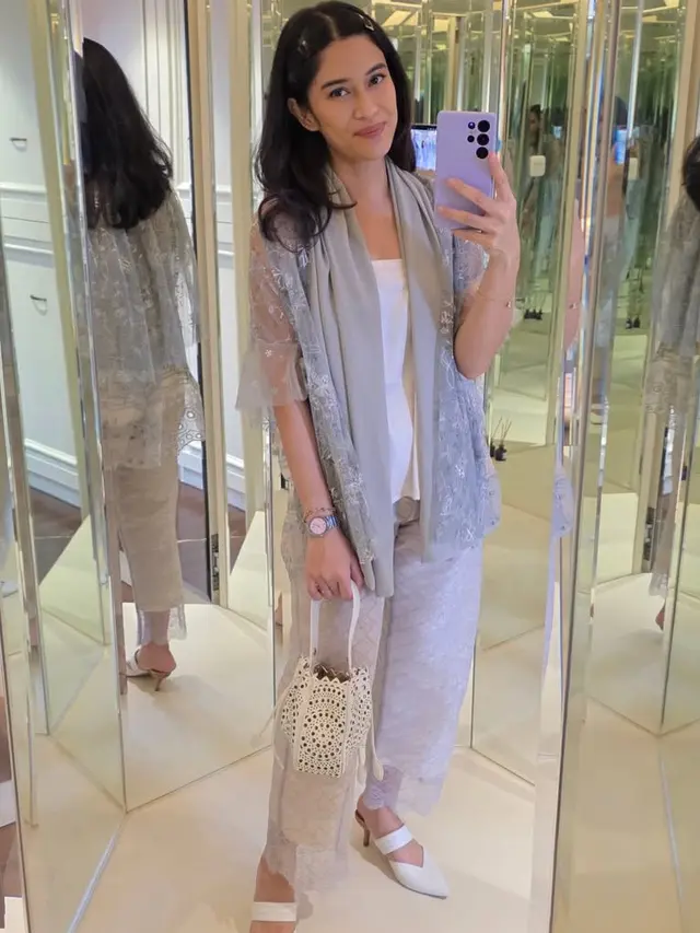 Gaya Selebritis di Lebaran ke 2.