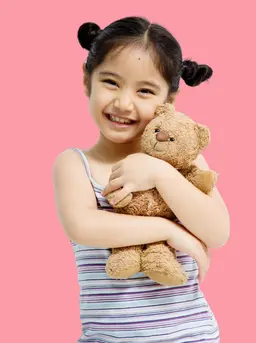 Micro break sebagai jeda sederhana untuk membantu anak meredakan frustasi dan kembali fokus. (Foto: studioredcup/Freepik)