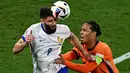 Hasil imbang antara Belanda dan Prancis membuat persaingan di grup D Euro 2024 masih terbuka lebar. (GABRIEL BOUYS/AFP)