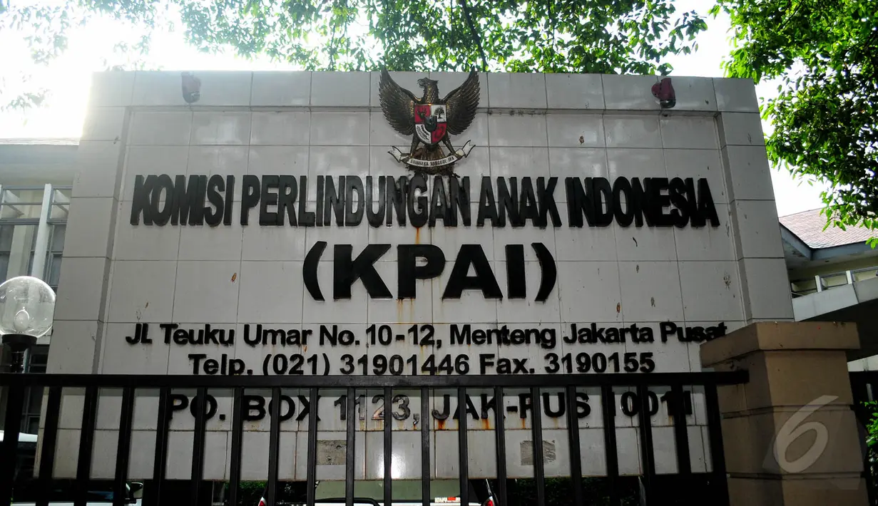 KPAI akan menitipkan kelima anak yang ditelantarkan orangtuanya kepada kerabat mereka yang dinilai cocok, Jakarta , Jumat (15/5/2015). (Liputan6.com/Yoppy Renato)