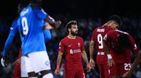 Ekspresi pemain Liverpool setelah dibantai Napoli pada matchday pertama Liga Champions 2022/2023 di Stadion Diego Armando Maradona, Naples, Kamis (8/9/2022) dini hari WIB. (Filippo Monteforte/AFP)
