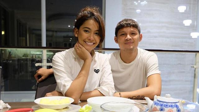 Syamsir Alam Pacari Bunga Jelitha, Ivan Gunawan Beri 