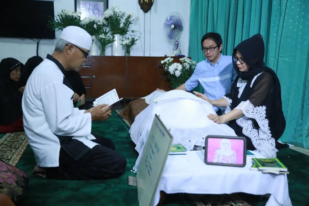 [Bintang] Memes dan Addie MS