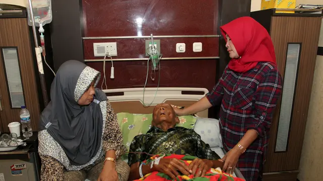 Mbah Gotho Manusia Tertua Asal Sragen Diopname, Sakit Apa?