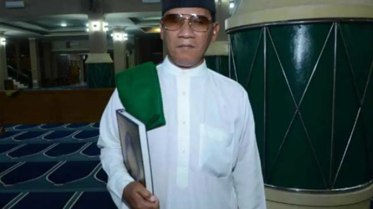 Buta Sejak Usia 4 Tahun, Tapi Pria Ini Hafal Alquran 30 Juz!