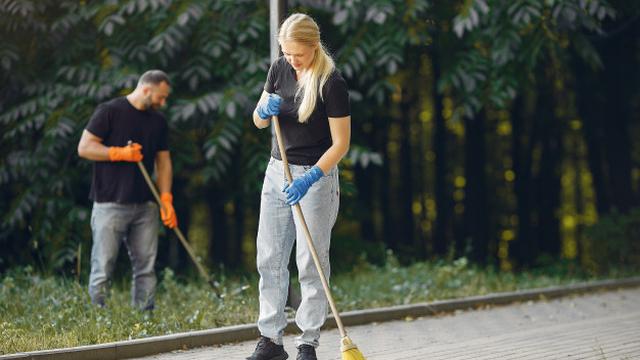 Ilustrasi mimpi, menyapu