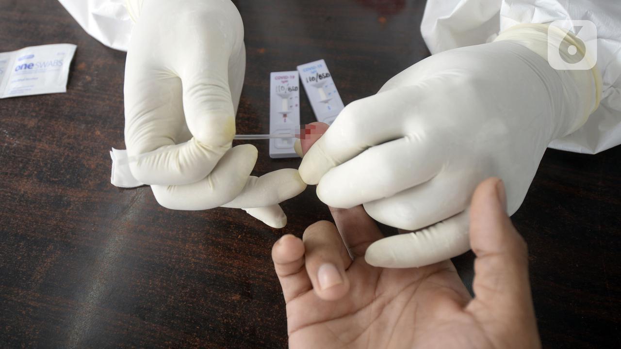 FOTO: Rapid Test COVID-19 di Pasar Modern BSD Tangsel