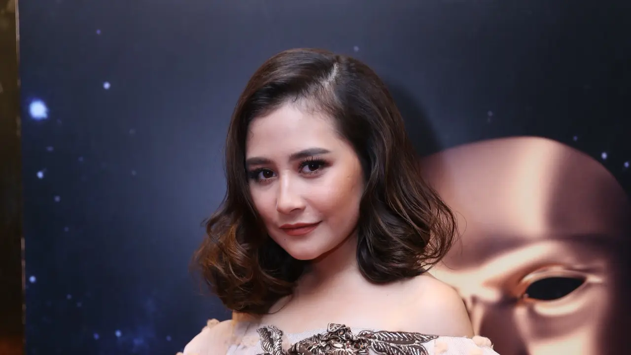 [Bintang] Prilly Latuconsina