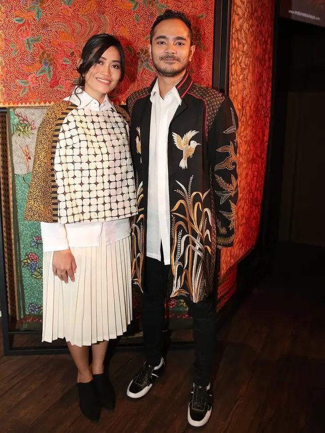 [Fimela] Mathino Lio - Sekar Sari