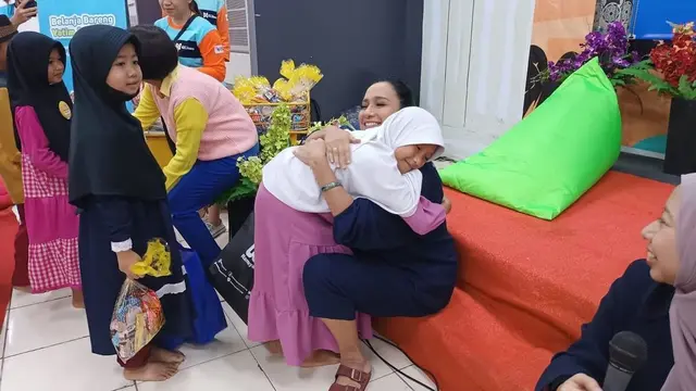 Shahnaz Haque ajak belanja anak yatim (Instagram/shahnaz.haque)