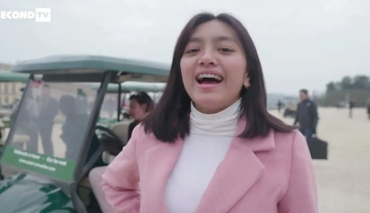 Sudah Kenal Riasan, Ini 7 Gaya Alleia Putri Ariel Noah yang Makin Fashionable (IG/alleialovers)