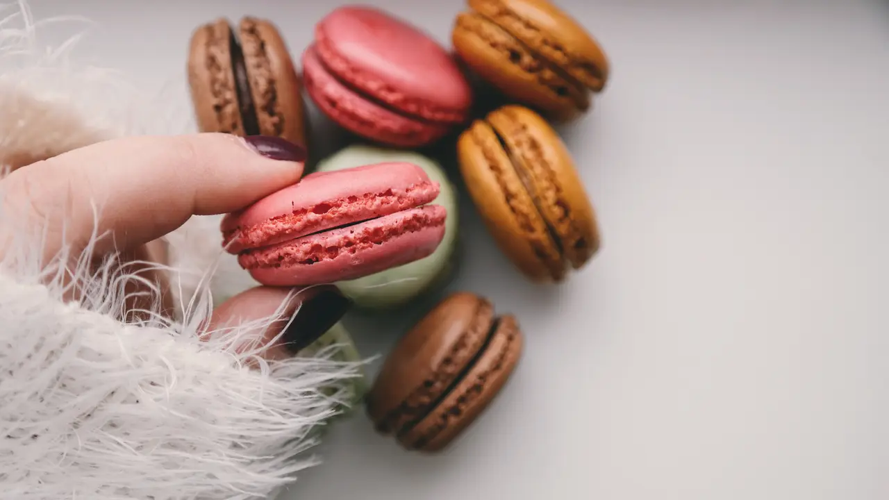 Ilustrasi kue macaron, cara bikin