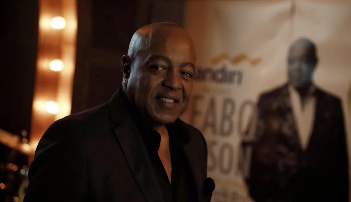 Kebanggan juga dirasakan oleh Raisa bisa berduet dengan penyanyi legendaris. Berduet lewat Beauty And the Beast yang menyabet penghargaan Oscar untuk soundtrack terbaik. (Galih W. Satria/Bintang.com)