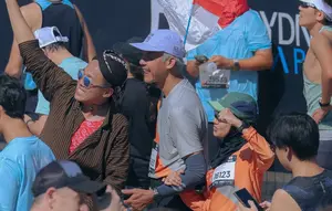 Ganjar Pranowo dan Atikoh Tuntaskan Sydney Marathon 2026