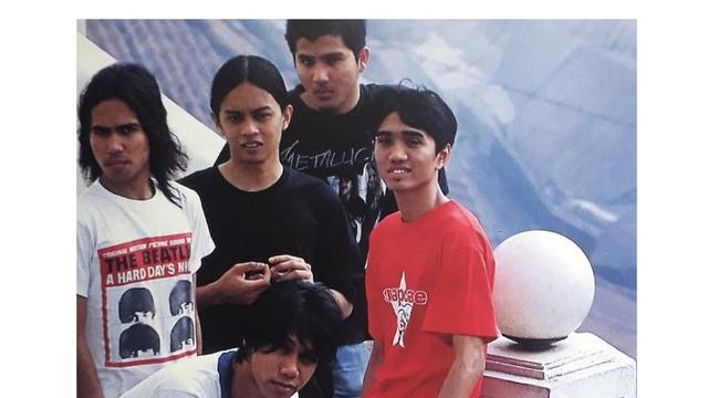 6 Foto Lawas Sheila On 7 Saat Remaja, Awal Karier Penuh Perjuangan