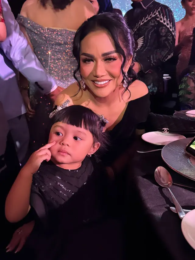 Krisdayanti dan Ameena
