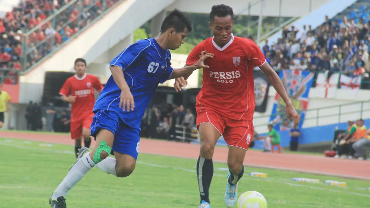 Persis Solo