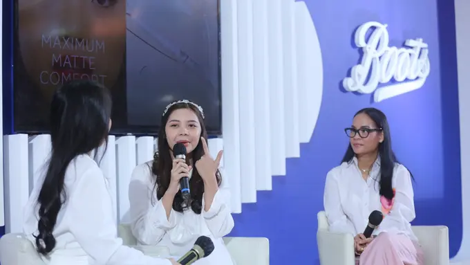 Diprediksi Jadi Tren 2023, Simak Tips Dapatkan Glazed Makeup Look yang Sempurna