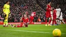 Pundi-pundi gol Liverpool bertambah usai Salah menaklukkan Areola dari situasi satu lawan satu. Di akhir laga, Jones mencetak gol keduanya lewat tembakan ke sudut bawah. (Oli SCARFF/AFP)