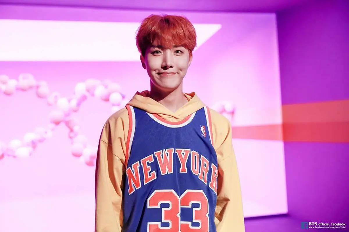 [Bintang] Seperti di Akuarium, Ini 5 Hal Menarik MV Daydream J-Hope BTS