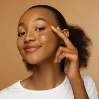 Untuk merayakan keberagaman, Dear Me Beauty meluncurkan koleksi produk makeup berupa 15 shade Airy Poreless Fluid Foundation. Lengkap memenuhi kebutuhan beragam jenis kulit perempuan Indonesia. (Foto: dok:  Dear Me Beauty)