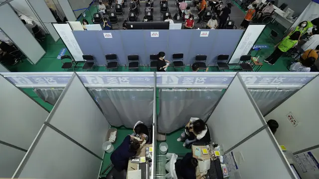 FOTO: Melihat Pusat Vaksinasi Virus Corona COVID-19 di Seoul