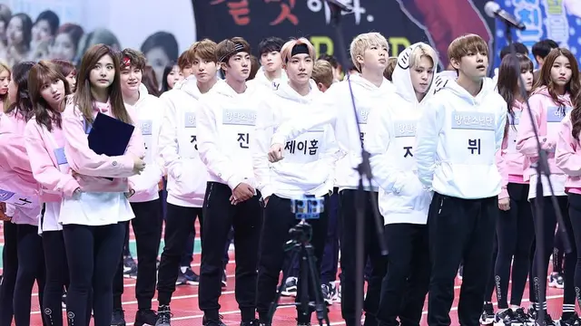 BTS dalam Idol Star Athletic Championships 2017. (MBC via Facebook/ BTS (방탄소년단))