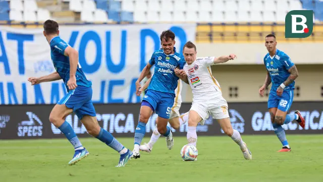 Persib Bandung vs Persija Jakarta - BRI Liga 1 2023/2024