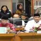 Ketua Komisi VIII DPR RI Ali Taher Parasong saat membacakan kesimpulan Rapat Kerja dengan Kementerian Agama dan Badan Pengelola Keuangan Haji (BPKH) di Gedung DPR RI, Senayan, Jakarta, Kamis (24/5/2018).