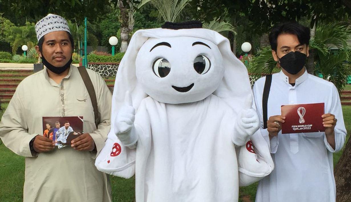 Bukan hanya ke Masjid Al – Markas saja, La'eeb hari ini juga akan mengunjungi Pasar Sentral, Lapangan Karebosi, Sungai Cerekang dan Pasar Segar. (Dok. SCM)