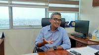 Muhammad Farhan di ruang kerjanya di Gedung Nusantara  I, DPR  RI (Fotografer : Winda  Nelfira)