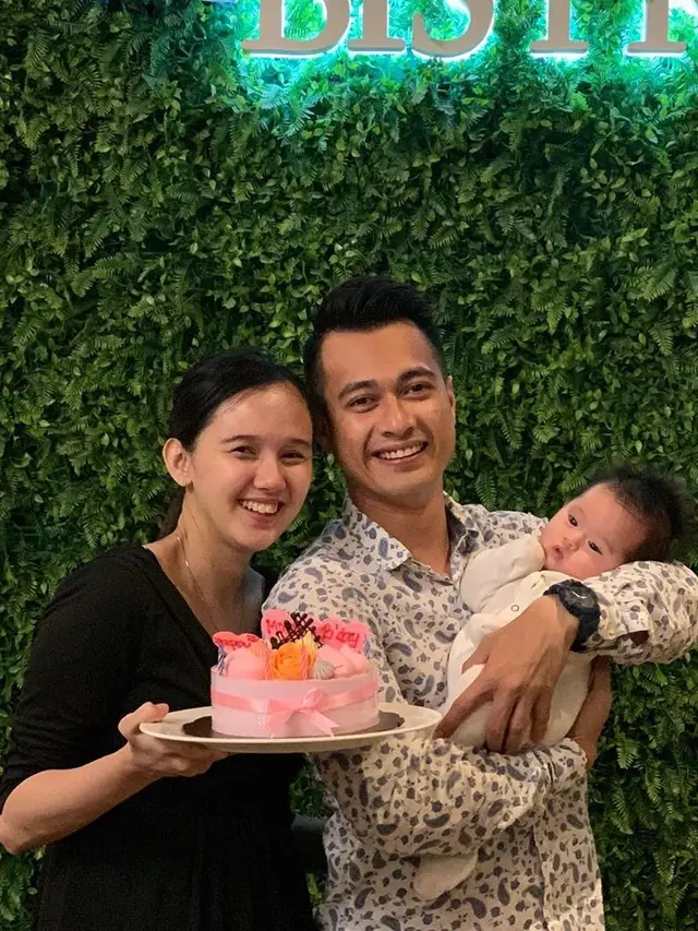Momen Eza Gionino Bareng Nichole Zalya (sumber: Instagram/ezagio)
