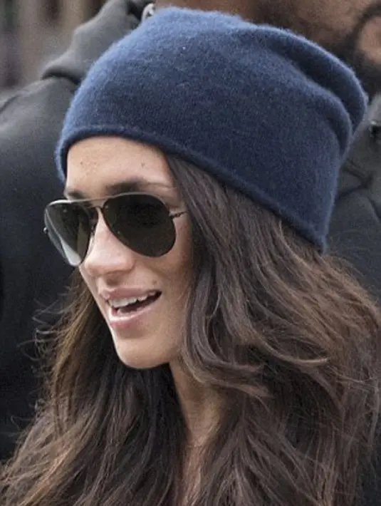 Namun sangat disayangkan, ketika Meghan tengah menjadi sorotan masyarakat, berita masa lalu Meghan juga diceritakan oleh sang kakak. (doc.Dailymail)