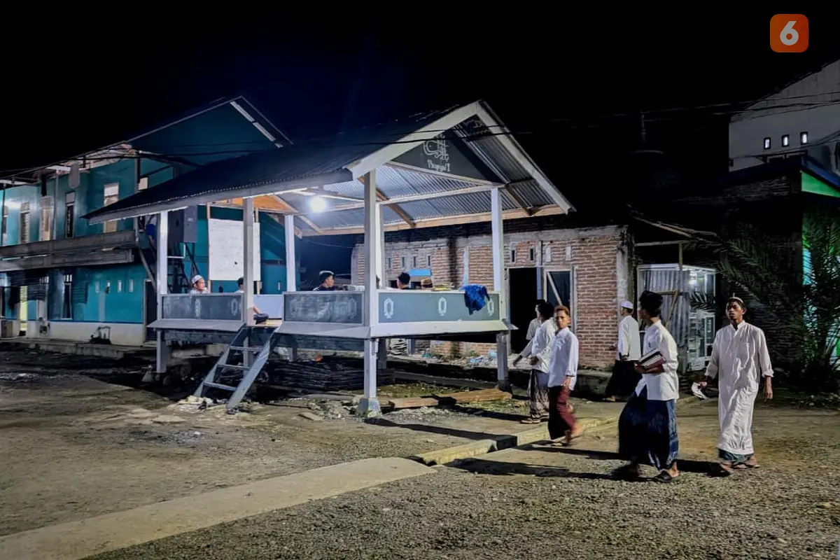 Santri Kerap Rindu Rumah alias Homesick, Dokter Ungkap Pentingnya Layanan Mental di Pesantren