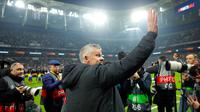 Ole Gunnar Solskjaer memulai cerita barunya bersama Besiktas dengan sempurna. Pada laga debutnya, mantan manajer Manchester United itu membawa Besiktas menang dengan skor besar melawan Athletic Bilbao. (AP Photo)