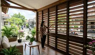 7 Model Kisi-Kisi Teras Rumah untuk Hunian Lebih Privat dan Menarik