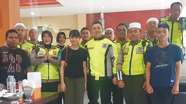 6 Momen Manis Marcella Simon dan Kekasih yang Seorang Polisi