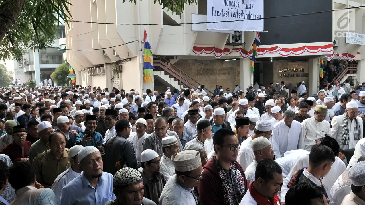 Ratusan Umat Muslim Salat Idul Adha 1339 H di Masjid Al Furqan DDII