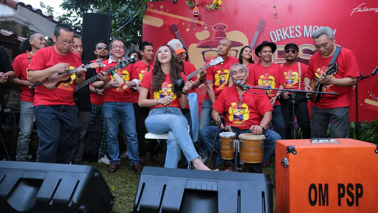 [Bintang] Aura Kasih