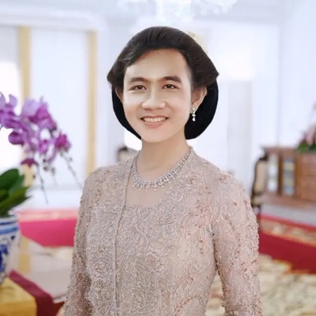 6 Editan Foto Gibran Rakabuming Raka Jadi Selvi Ananda Ini Nyeleneh, Kocak Banget