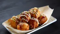 Ilustrasi takoyaki./Copyright shutterstock.com/g/dagobah