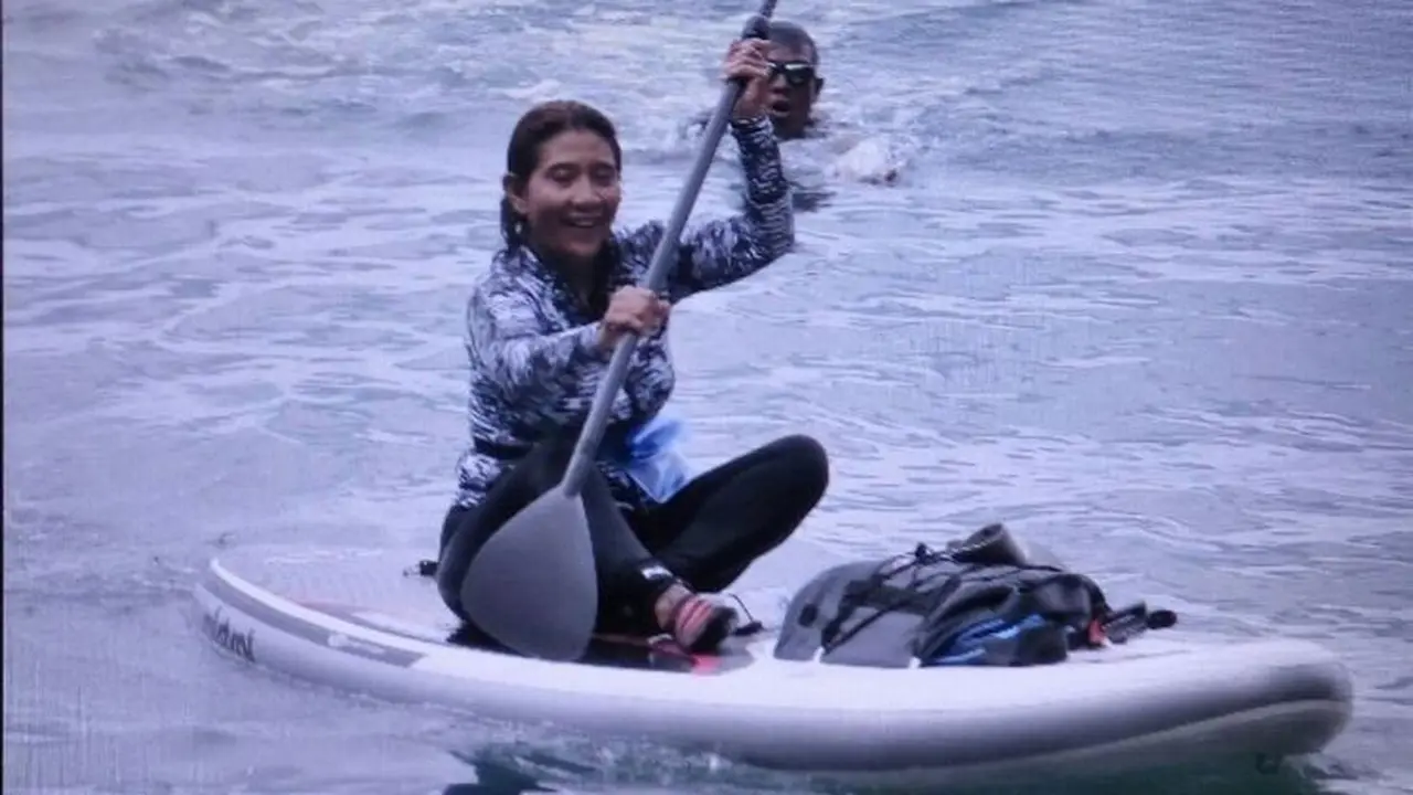 Menteri Kelautan dan Perikanan Susi Pudjiastuti meresmikan ekowisata kebun kima di Pantai Teluk Tihlepuai, Negeri Morela, Kabupaten Maluku Tengah. (Foto: Humas KKP)