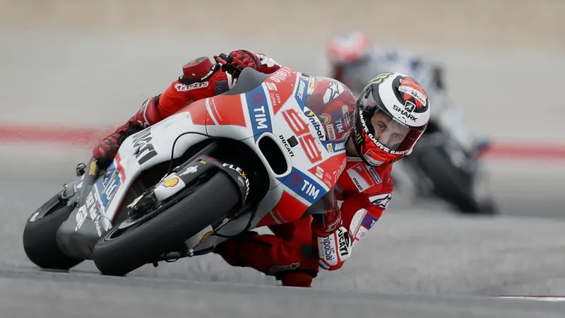 Pembalap Ducati, Jorge Lorenzo, menemukan berbagai solusi pada ajang pengujian MotoGP di Sirkuit Jerez, Spanyol, Senin (8/5/2017). 